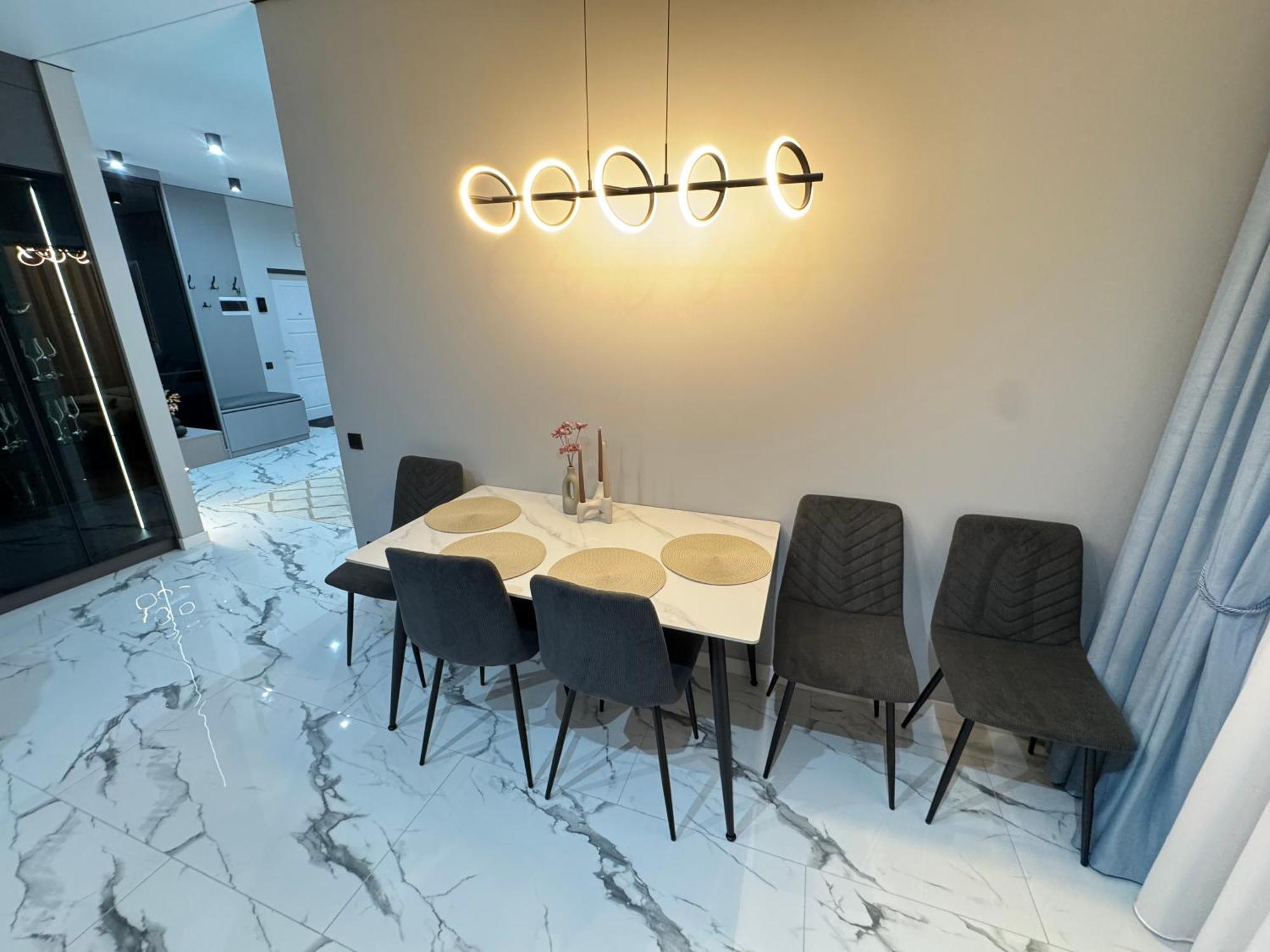 Two Bedroom Apartment In The Center, With Parking, Address Avram Iancu 32 Chişinǎu Buitenkant foto